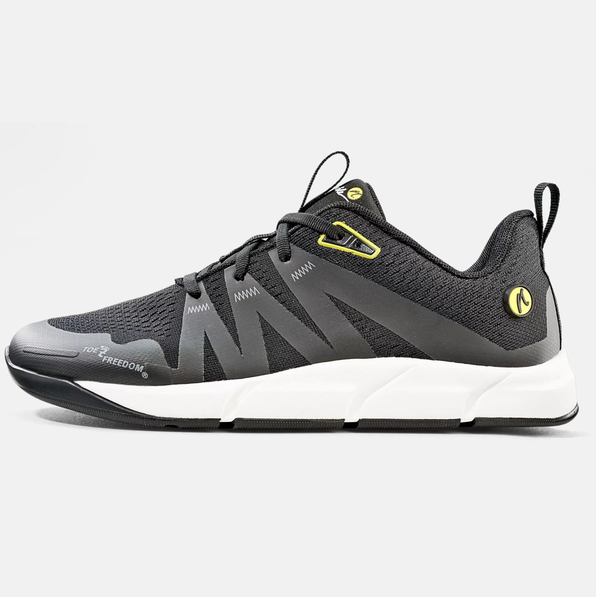 New Addict Women Hiking Sports Shoes